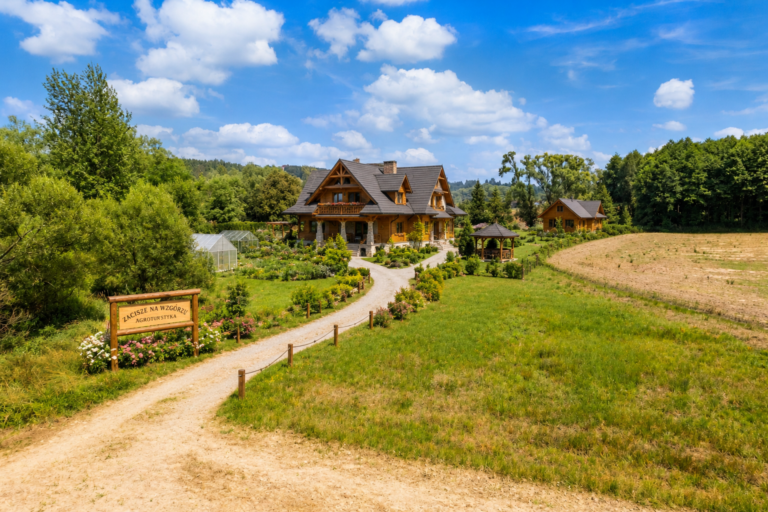 Burzyn, gm. Tuchów działka 57 ar – budowlana