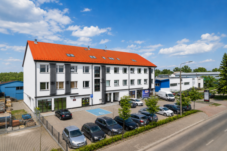 Bochnia ul. Partyzantów 21 – lokal biurowo – usługowy 150m2.